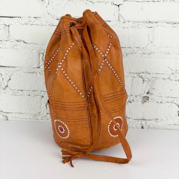 VTG Genuine Leather Drawstring Whipstitch Patchwork Bucket Bag Vintage - Picture 2 of 12